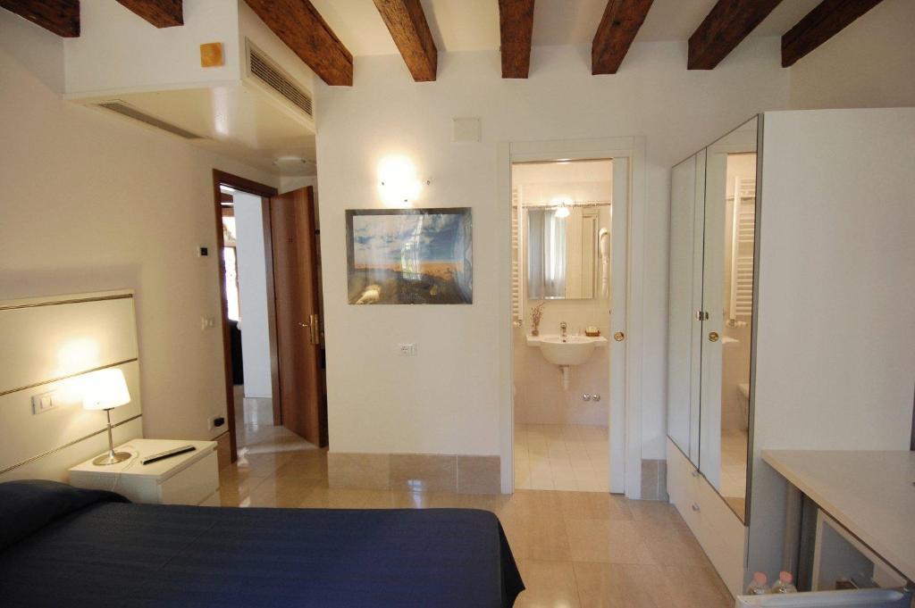 Santa Margherita Guest House Venice Ngoại thất bức ảnh